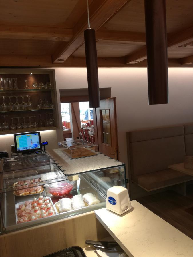 Albergo Ristorante Cacciatori Ауронцо ди Кадоре Екстериор снимка